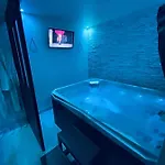 アパートホテル Lh Location 3*