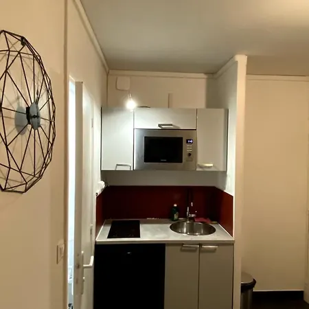מלון דירות Lh Location 3*